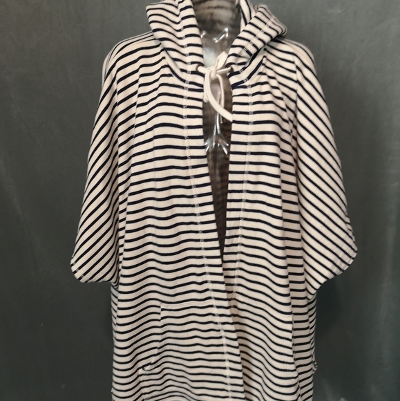 Y2K contemporary hooded striped fleece drawstring poncho - Picture 2 of 9